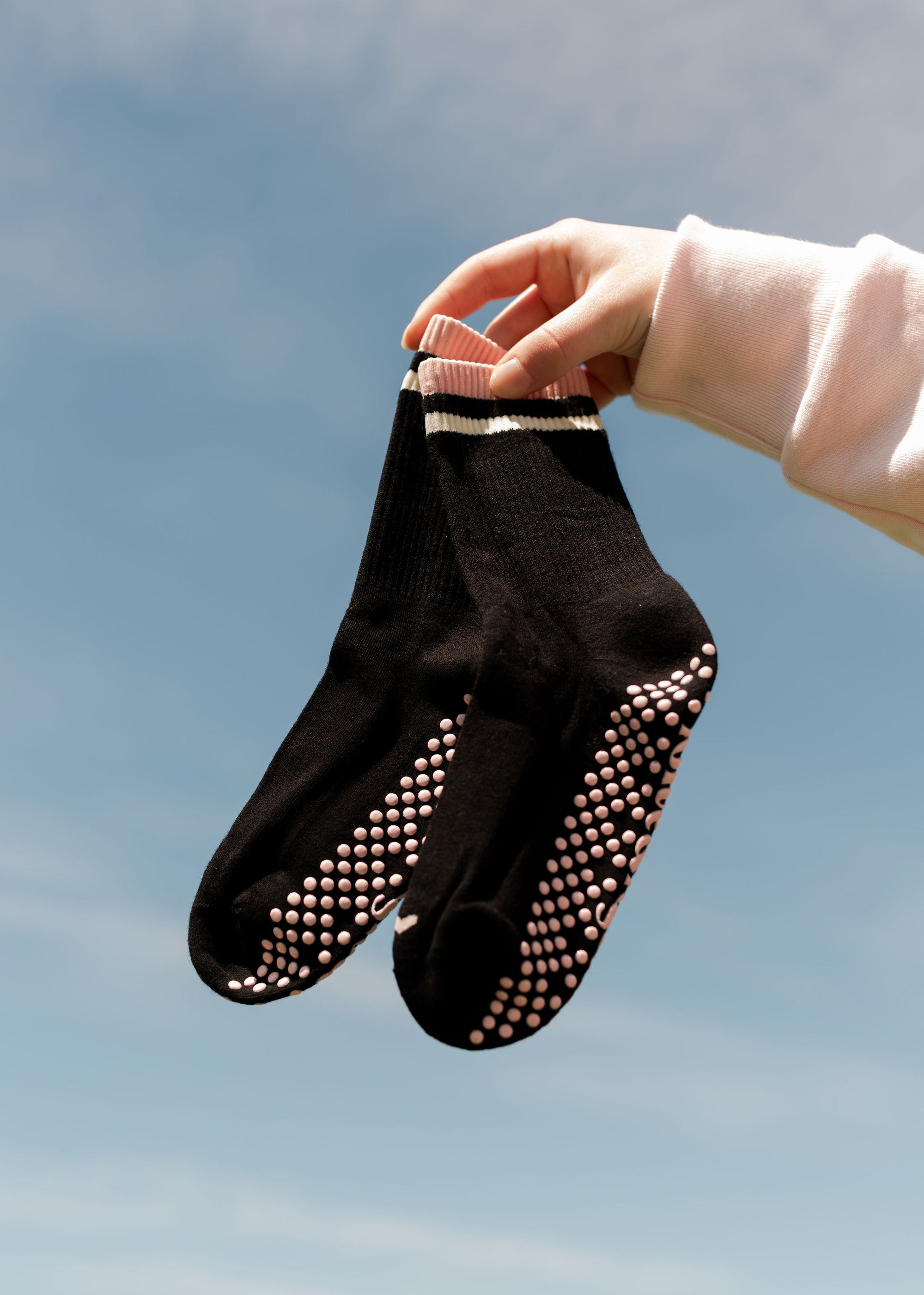 Lower Calf Non Slip Grip Socks - Classic Black Pink
